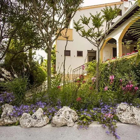 In Rovinj/istrien 11528 Apartment *