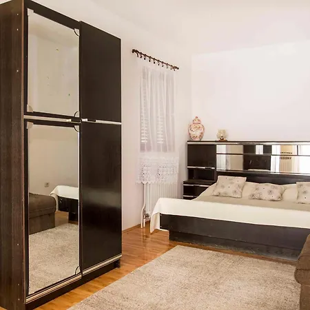 In Rovinj/istrien 11528 Apartment *